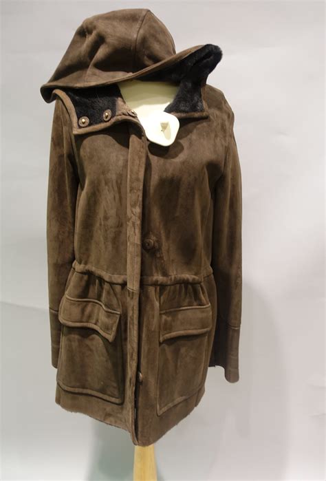 prada lammfelljacke